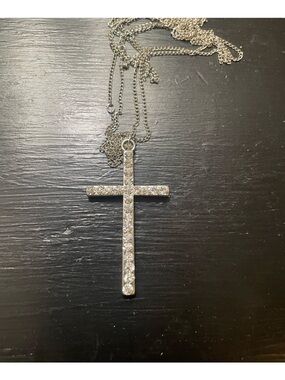 Rhinestone Cross Pendant Necklace - Silver Tone